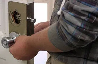 Universal Locksmith Store Minneapolis, MN 612-568-1063 Universal Locksmith Store Minneapolis, MN 612-568-1063 - 12-locks-replace