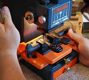 Universal Locksmith Store Minneapolis, MN 612-568-1063 Universal Locksmith Store Minneapolis, MN 612-568-1063 - 14-Key-Duplication