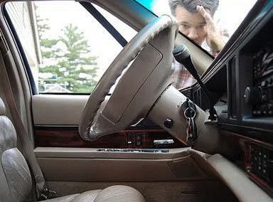 Universal Locksmith Store Minneapolis, MN 612-568-1063 Universal Locksmith Store Minneapolis, MN 612-568-1063 - 20-Car-Lockout