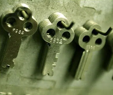 Universal Locksmith Store Minneapolis, MN 612-568-1063 - 3-Locksmith-key-service